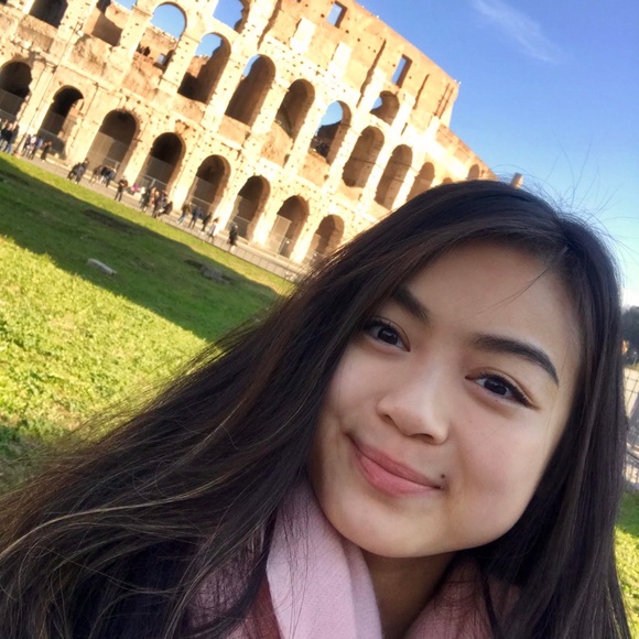 Meet Your Posher! - Picture 1 of 1